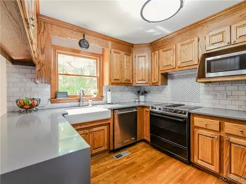 Kitchen - 19550 Templeton Rd, Carson, VA 23830 photo 1 of 3