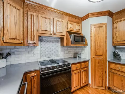 Kitchen - 19550 Templeton Rd, Carson, VA 23830 photo 3 of 3