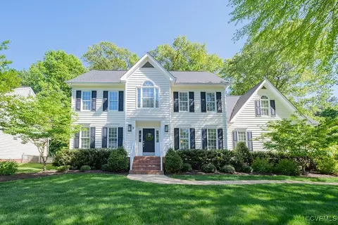 9076 Kings Charter Dr, Mechanicsville, VA 23116