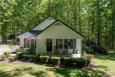 476 Old Sheppards Rd, Farmville, VA 23901