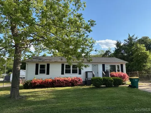 3110 Sussex Dr, Hopewell, VA 23860