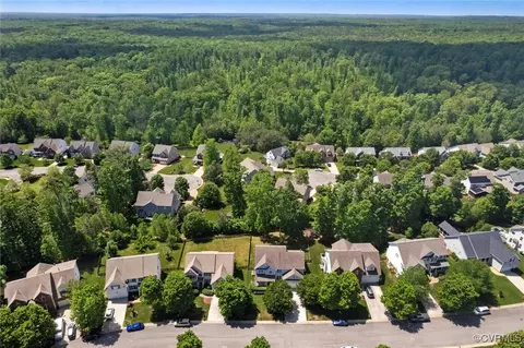 View/Area - 14737 Rolling Spring Dr, Midlothian, VA 23114 photo 3 of 6