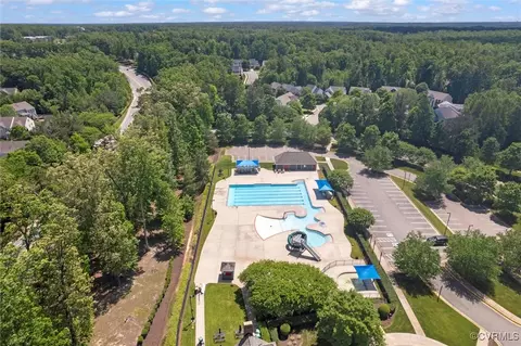 Exterior - 14737 Rolling Spring Dr, Midlothian, VA 23114 photo 10 of 11