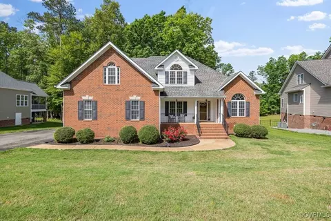 9118 Penny Bridge Ct, Midlothian, VA 23112