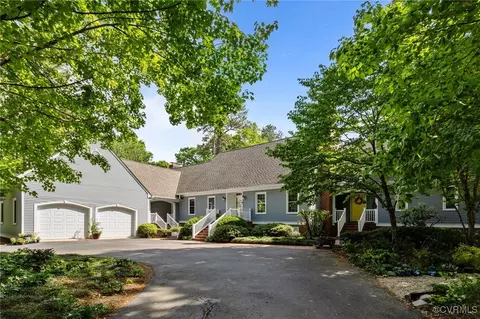 3121 Summerhurst Dr, Midlothian, VA 23113