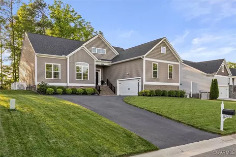 8949 Lavenham Loop, Midlothian, VA 23112 photo 9