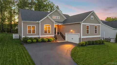8949 Lavenham Loop, Midlothian, VA 23112 photo 2