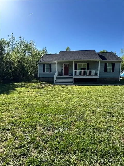 167 Sandy Point Rd, West Point, VA 23181