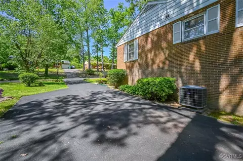 7414 Comanche Dr, Richmond, VA 23225 photo 5