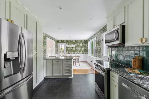 Kitchen - 3454 Warner Rd, Richmond, VA 23225 photo 5 of 7