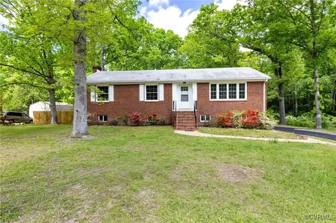 5420 Ecoff Ave, Chester, VA 23831