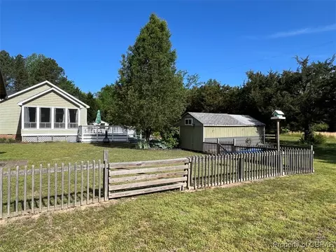 497 Mill Wharf Rd, Wake, VA 23176 photo 3