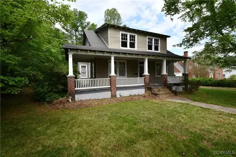 1016 S Main St, Blackstone, VA 23824