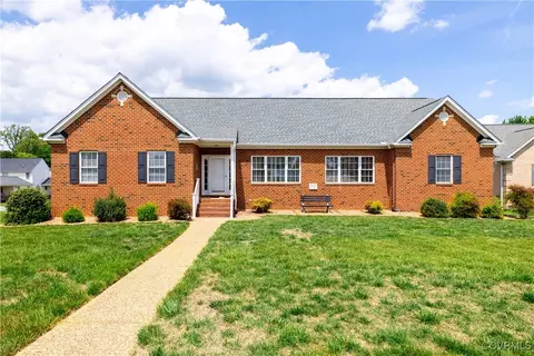 8090 Berkeley Forest Ct, Mechanicsville, VA 23116