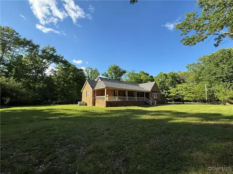 13600 Reed Dr, Disputanta, VA 23842