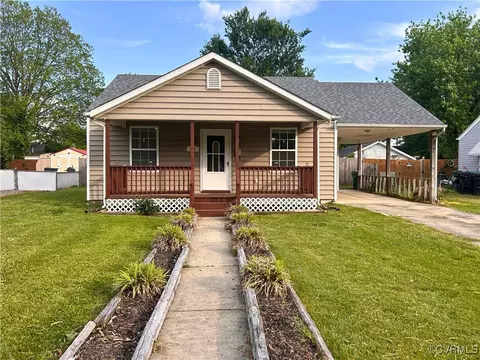 525 Roslyn Ave, Colonial Heights, VA 23834