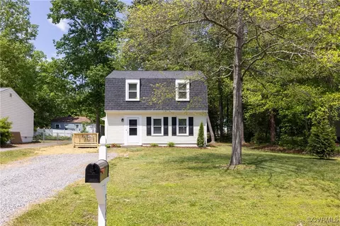 5142 Rollingway Rd, Chesterfield, VA 23832