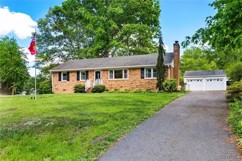 3311 Kellynn Dr, Midlothian, VA 23112
