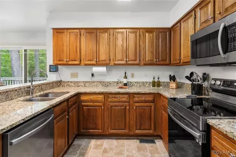 6000 Lansgate Rd, Midlothian, VA 23112 photo 9