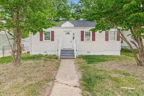 109 Seaboard St, Petersburg, VA 23803