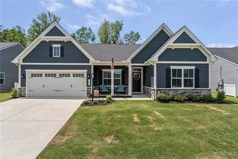 7971 Winter Fog Dr, New Kent, VA 23124