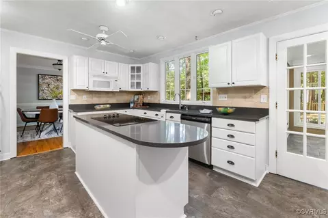 13608 Winterberry Rdg, Midlothian, VA 23112