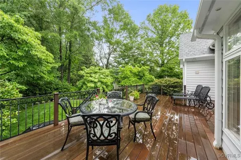 Exterior - 17 E Square Ln, Richmond, VA 23238 photo 8 of 9