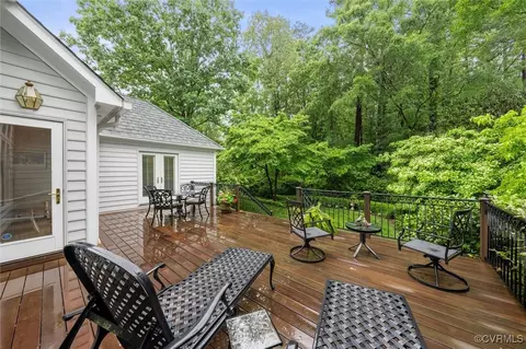 Exterior - 17 E Square Ln, Richmond, VA 23238 photo 6 of 9