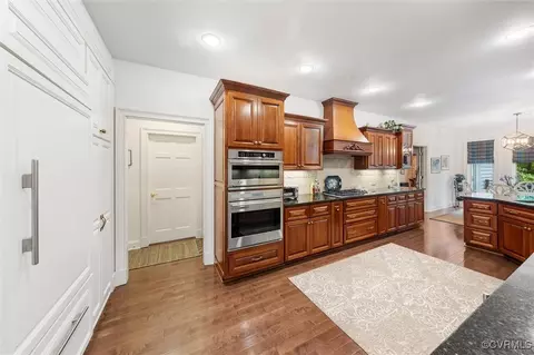 Kitchen - 17 E Square Ln, Richmond, VA 23238 photo 5 of 5