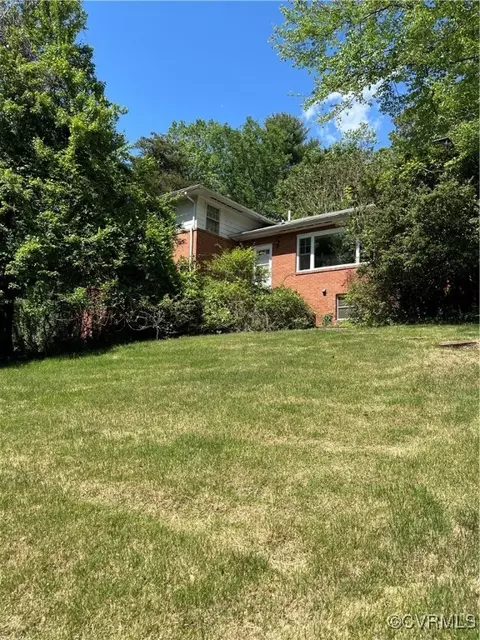 101 Viewmont Ct, Charlottesville, VA 22911