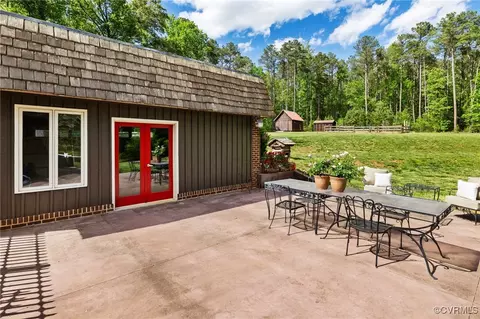 Exterior - 1582 Devon Way, Manakin Sabot, VA 23103 photo 8 of 13
