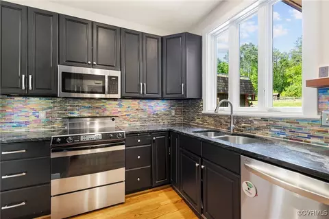 Kitchen - 1582 Devon Way, Manakin Sabot, VA 23103 photo 2 of 3
