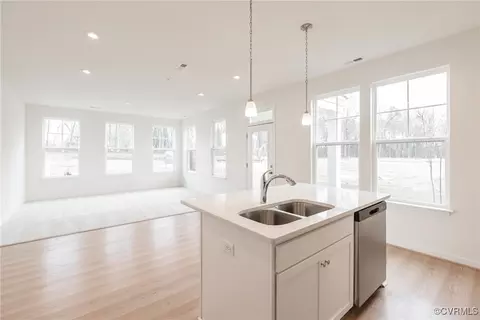 5320 Good Landing Rd #103, Glen Allen, VA 23059