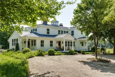 900 Mt Hermon Rd, Midlothian, VA 23112