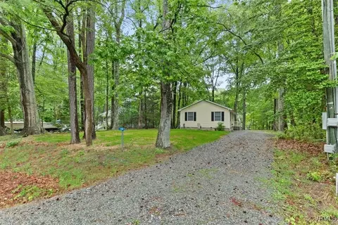 139 Florida Dr, Heathsville, VA 22473