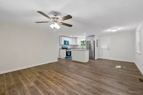 Living - 10614 White Oak Rd, Ford, VA 23850 photo 4 of 4