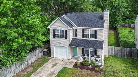 122 Colonial Ave, Williamsburg, VA 23185
