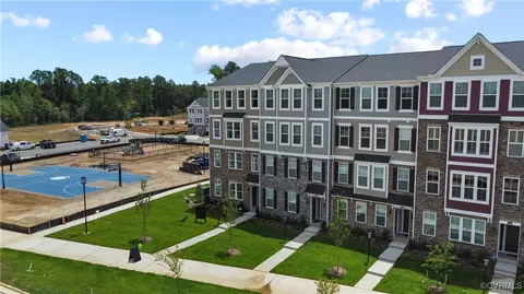 9212 Magellan Pkwy #B, Glen Allen, VA 23060