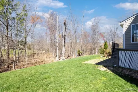 3712 Edenfield Rd, Midlothian, VA 23113 photo 3
