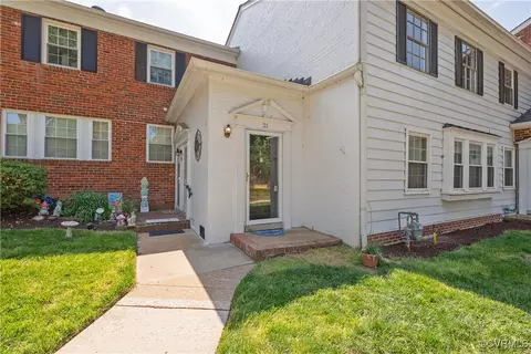 21 Meadow Lark Ln, Henrico, VA 23228