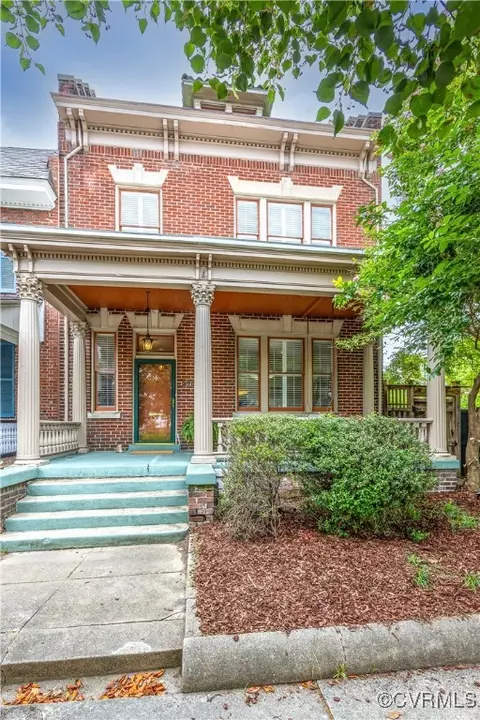 2706 W Grace St, Richmond, VA 23220