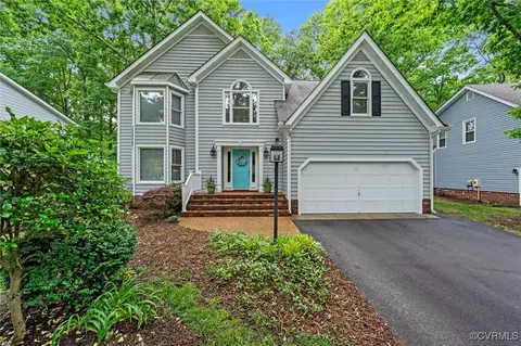 5614 Powell Grove Dr, Midlothian, VA 23112
