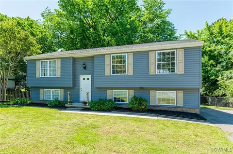 8711 Pine Top Dr, Henrico, VA 23294
