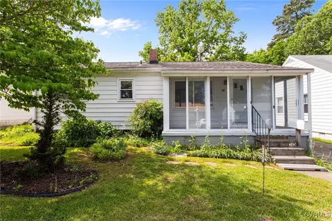 313 Maple Ave, Colonial Heights, VA 23834