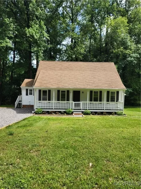 8231 Oxer Rd, North Chesterfield, VA 23235