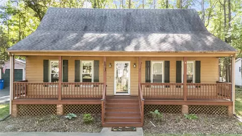 3901 Lintz Ln, Midlothian, VA 23112