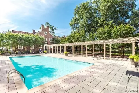 Exterior - 43 E Lock Ln, Richmond, VA 23226 photo 9 of 10
