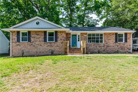 3619 Perthshire Ln, Colonial Heights, VA 23834