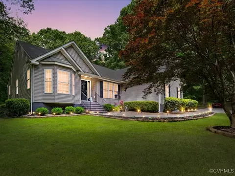 10190 Jennings Ln, Amelia Court House, VA 23002