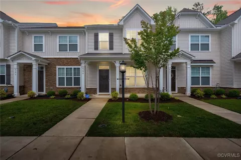 8294 Scott Commons Dr, Richmond, VA 23227